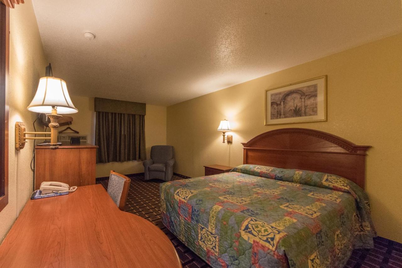 Patuxent Inn ラ・プラタ エクステリア 写真